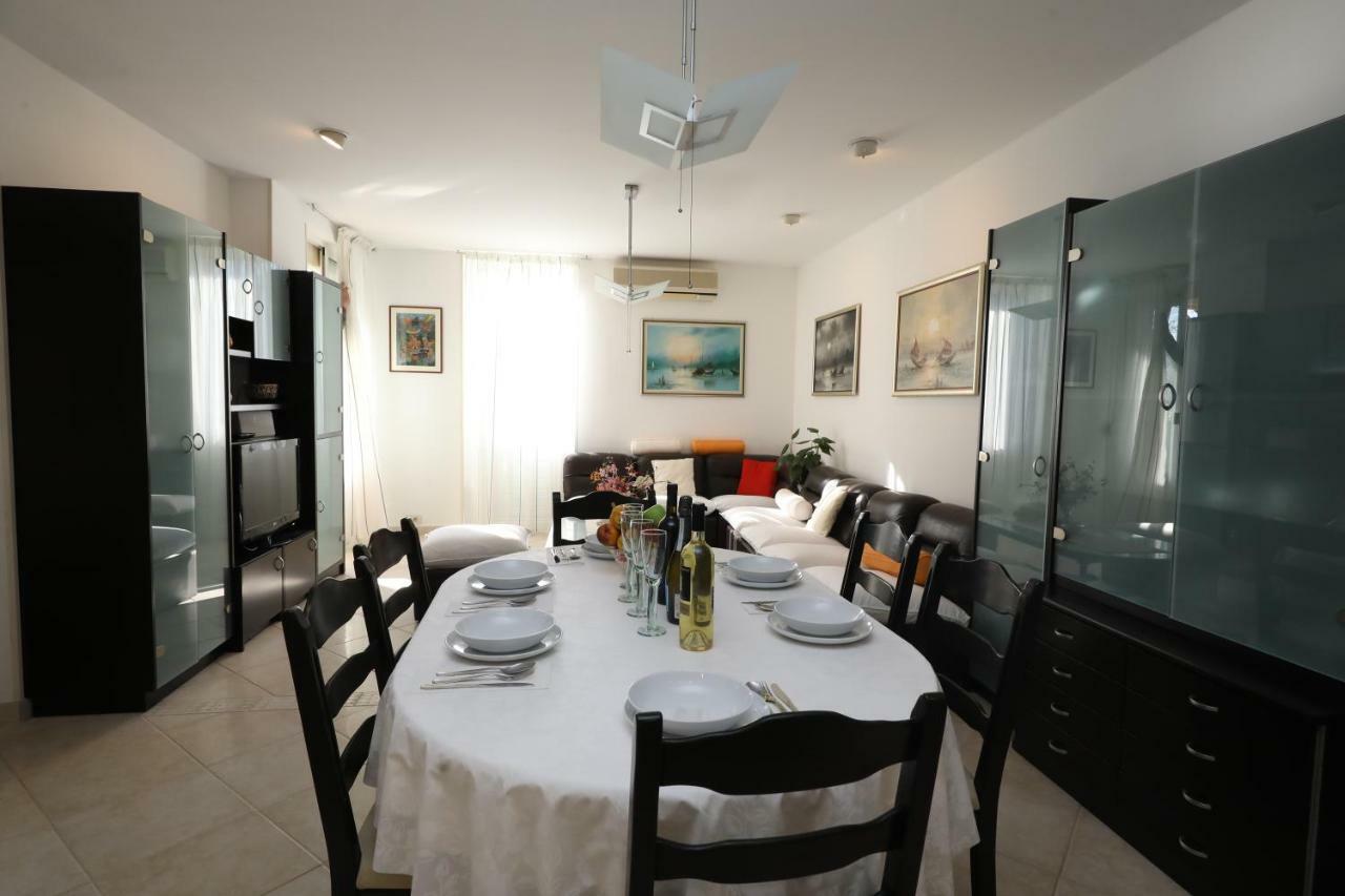 Apartment Riva Zadar Bagian luar foto