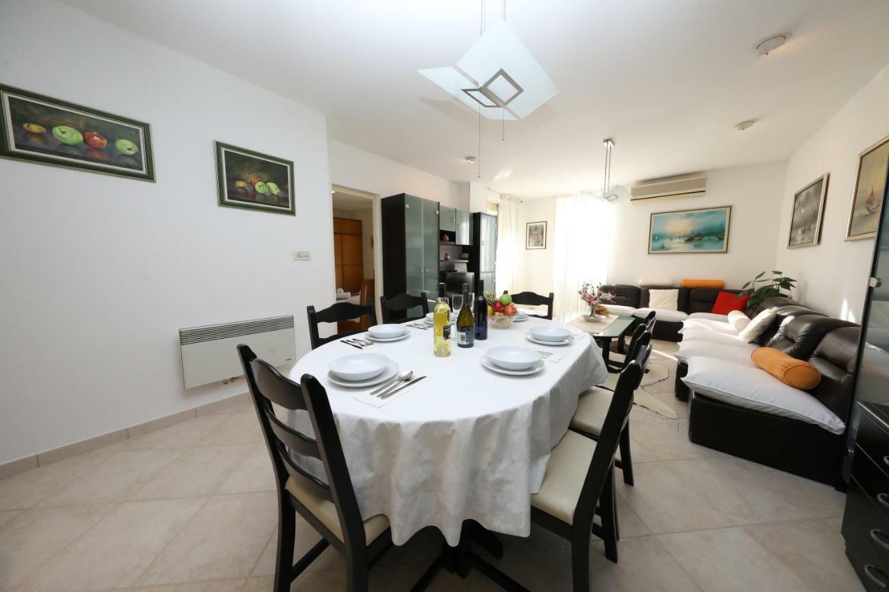 Apartment Riva Zadar Bagian luar foto